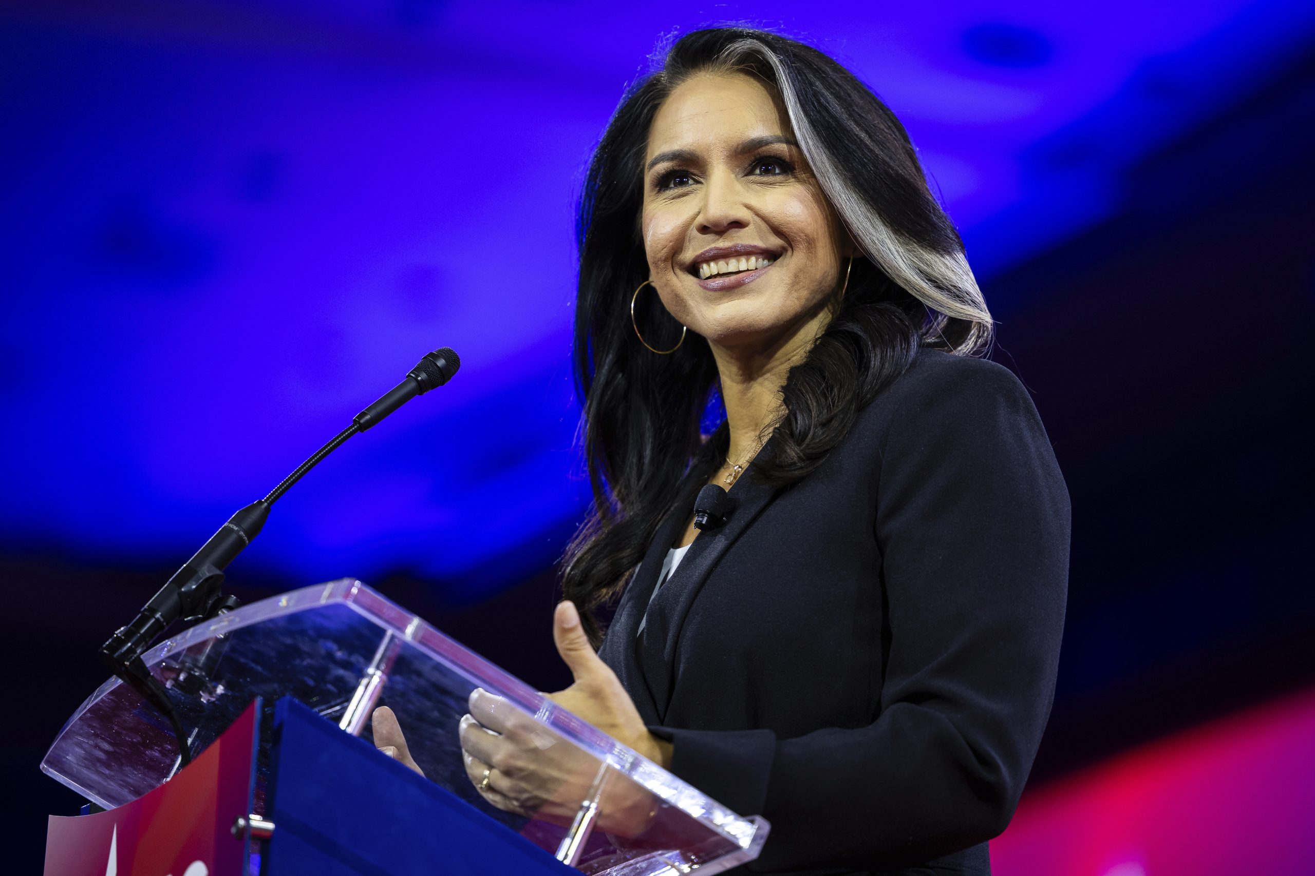 Tulsi Gabbard Biography, Age, Net Worth, Kids, Husband, & Height - The